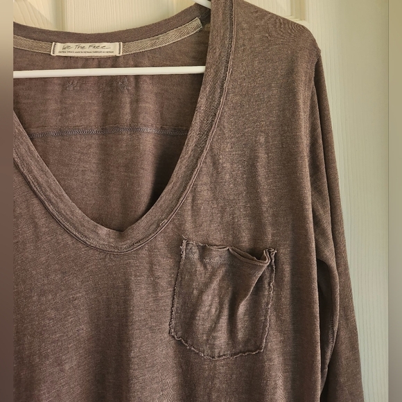 We The Free Betty Long Sleeve Pocket Tee Size XS - Picture 3 of 6
